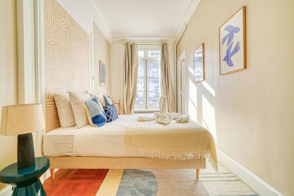 Chic Et Spacieux 16e Arrondissement Appartement