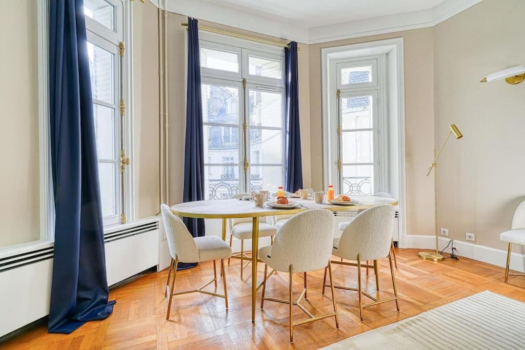 Chic Et Spacieux 16e Arrondissement Appartement *